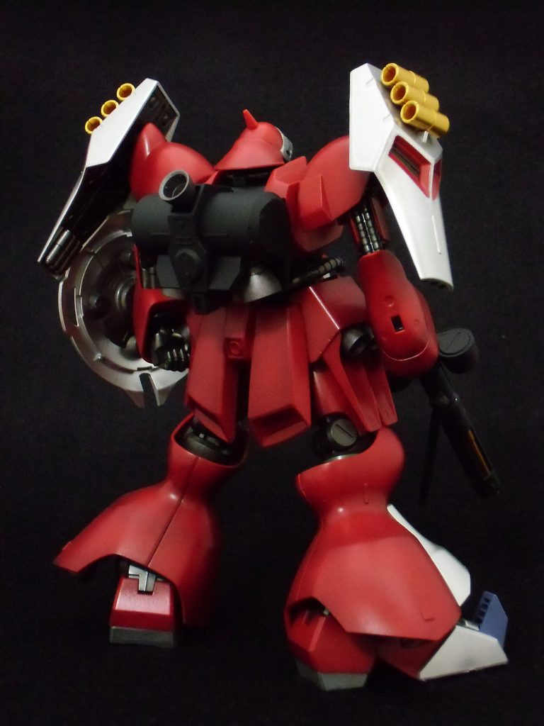 肩部バインダーの赤は塗らないといけませんでした。