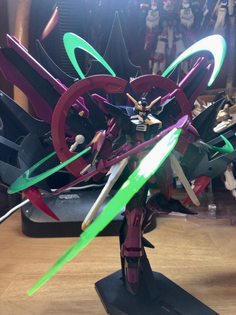 長々とここまでありがとうございました!これは完成直後の気合い入った1枚です!マギーさんの人物像壊しちゃってたら申し訳ない!好き勝手に妄想爆発させました!