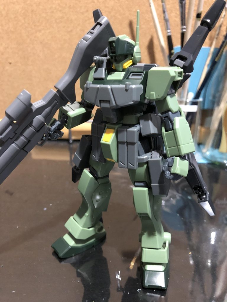 K9にしてみる。ゴテゴテしててポーズが取りづらい…