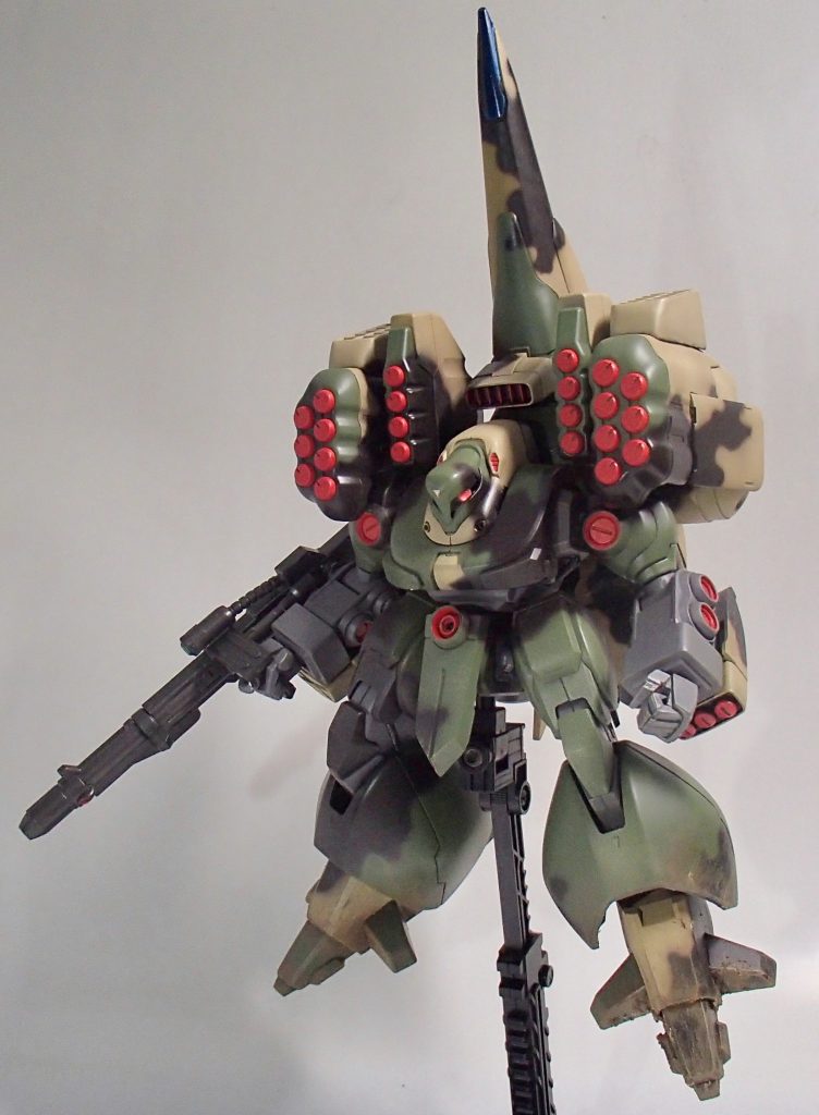 ズサ 地球侵攻指揮官機–2枚目/制作者：ロスアザラシ