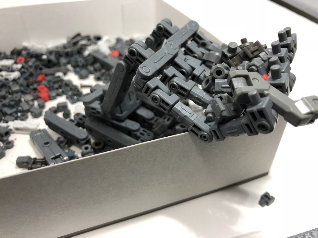 こんな感じで！正直こんなごちゃごちゃしたの持ってこられても困るからダンプモードはあんまり使わせないよ！でも見た目は如何にもダンプカーっぽくて気に入ってるよ！