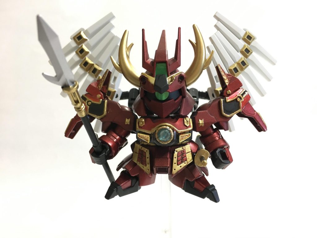 左脚担当SGサザビー
SDガンダムデザインワークスの新生仁宇 風にしました。