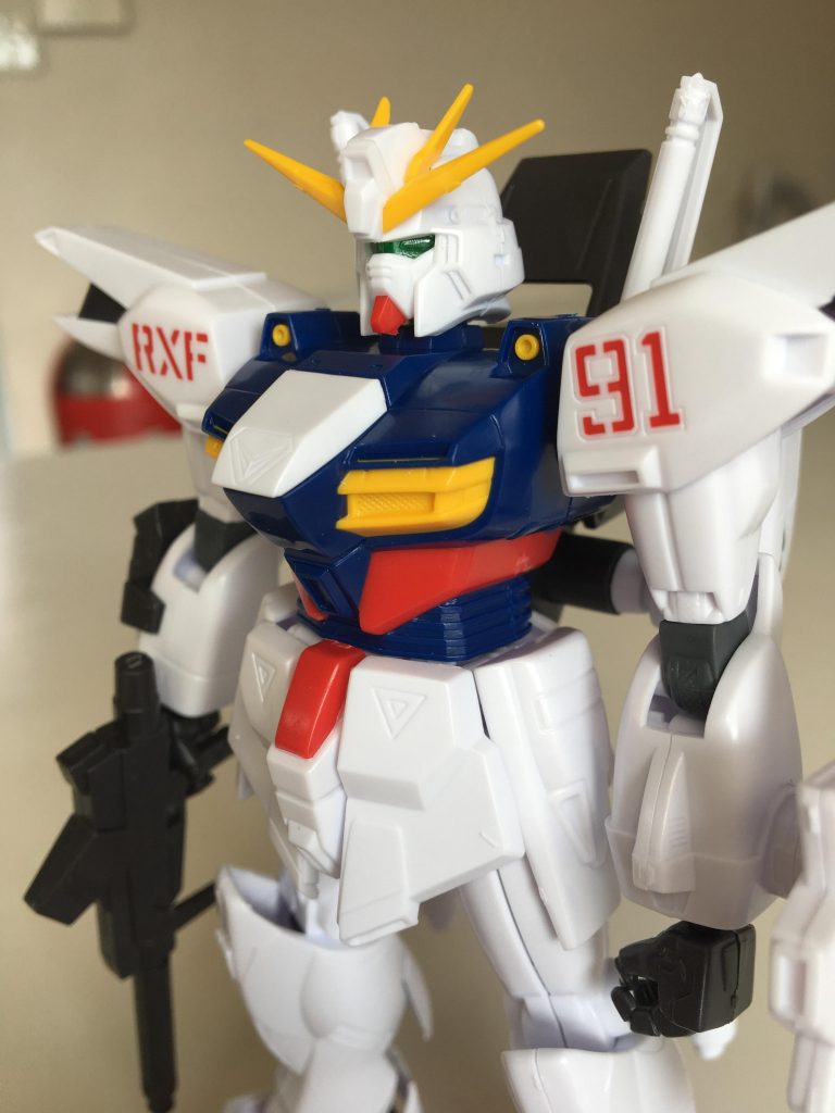 F90、F90Yに比べて改修が少なかったとはいえ、素組時は「さて、どうしよ？」な感じでしたw