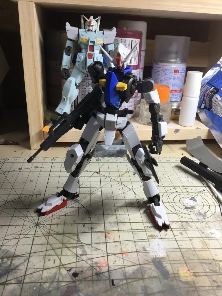 最初期の頃。装甲が全く無く、貧弱でしたwパーツのミキシングやプラ板などで作りました。バックパックはスクラッチです(^^)最後までご覧いただきありがとうございました。次の投稿は多分MGの天使が再臨しそうなアイツだと思います(^^)