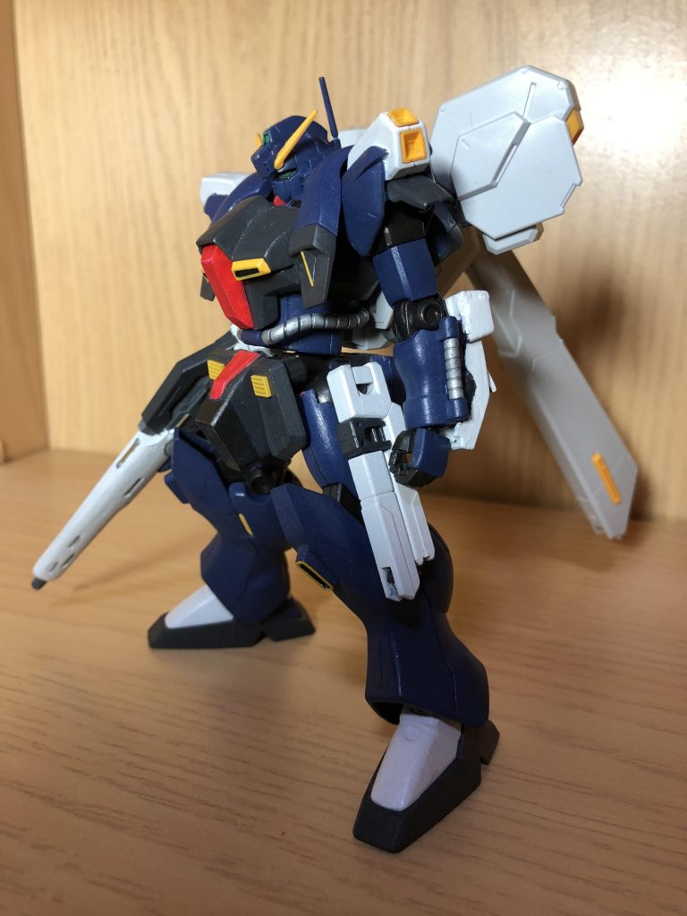 シュツルム・ブースターとガンダムヘッドを装備。この状態がいちばん試作4号機感とTR-シリーズ感が出ていて好きです。
ヘイズルもジム・クゥエルが原型とは思えないように、この作品もガーベラ・テトラが原型とは思えない!と思っていただければ今回のミキシングは成功だと思います。