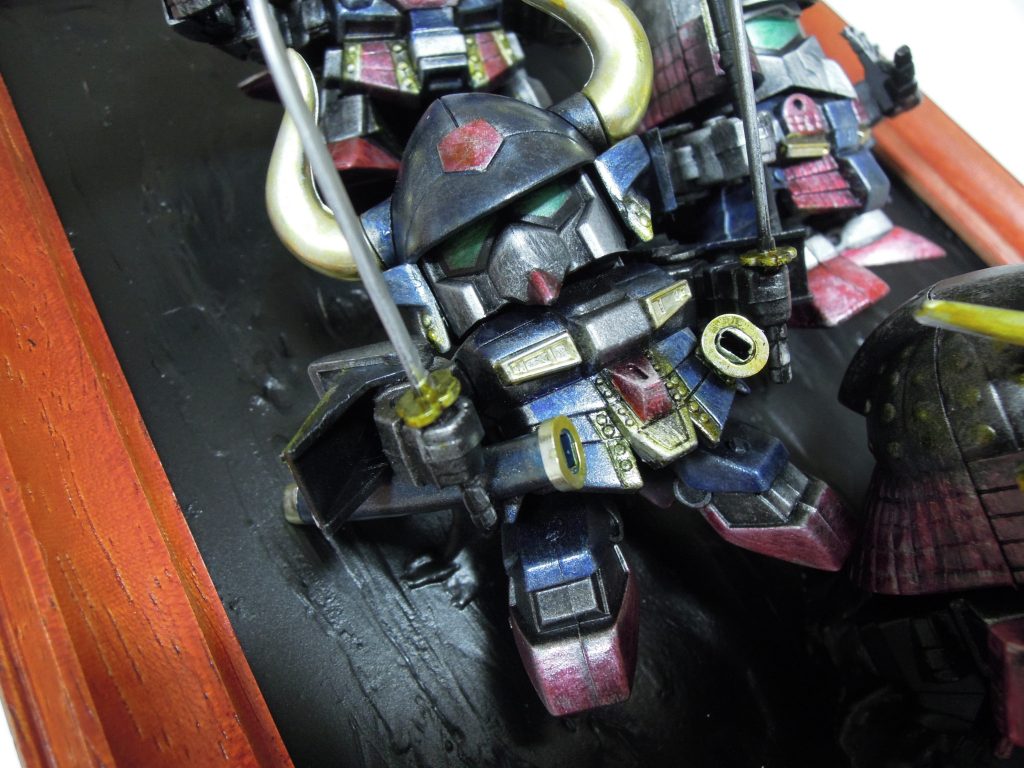 武者マークII。
足の取り付け位置を広げるようにすると良い事に気付き、当時は粘土でくっつけました。