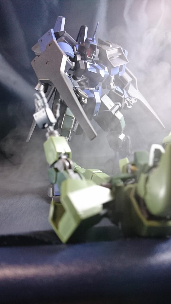 軽く煙を焚いてそれっぽく撮影