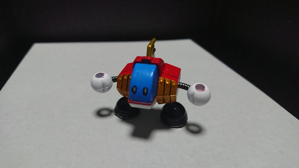 付属のコア兵衛
コアブースターに合体時、後ろ側が重くなってしまうので足に錘を仕込んでみましたがあまり意味がありませんでした(泣)