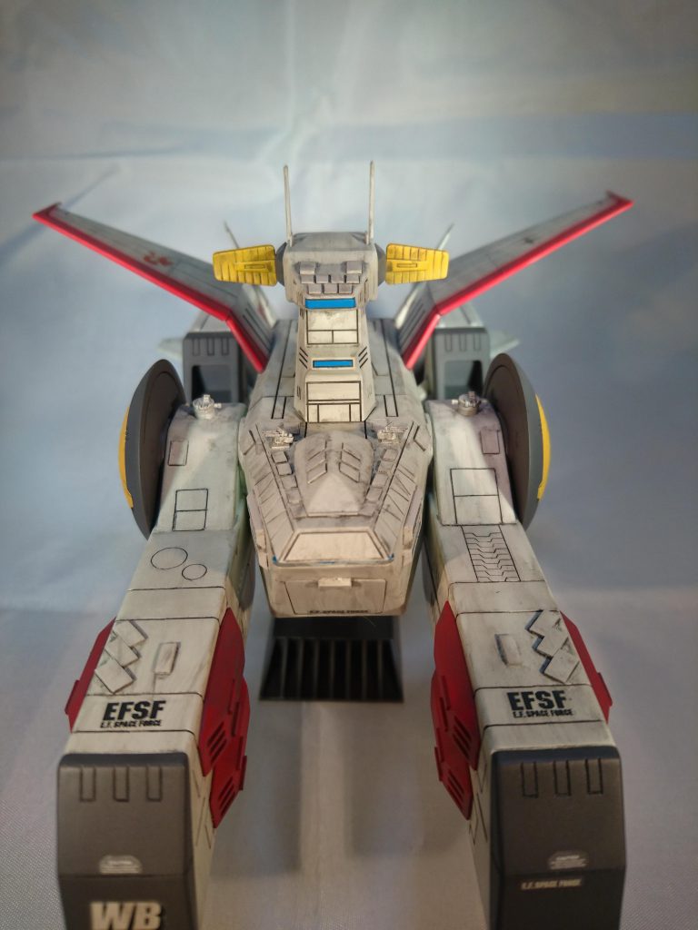 ブリッジ周りを主に改修しました。増加装甲はプラ板です。