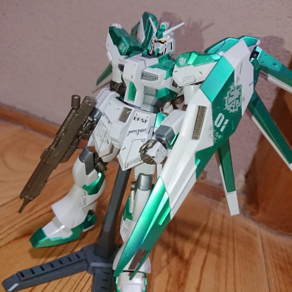 Hi-νガンダム(ニュータイプ覚醒カラーVer.)