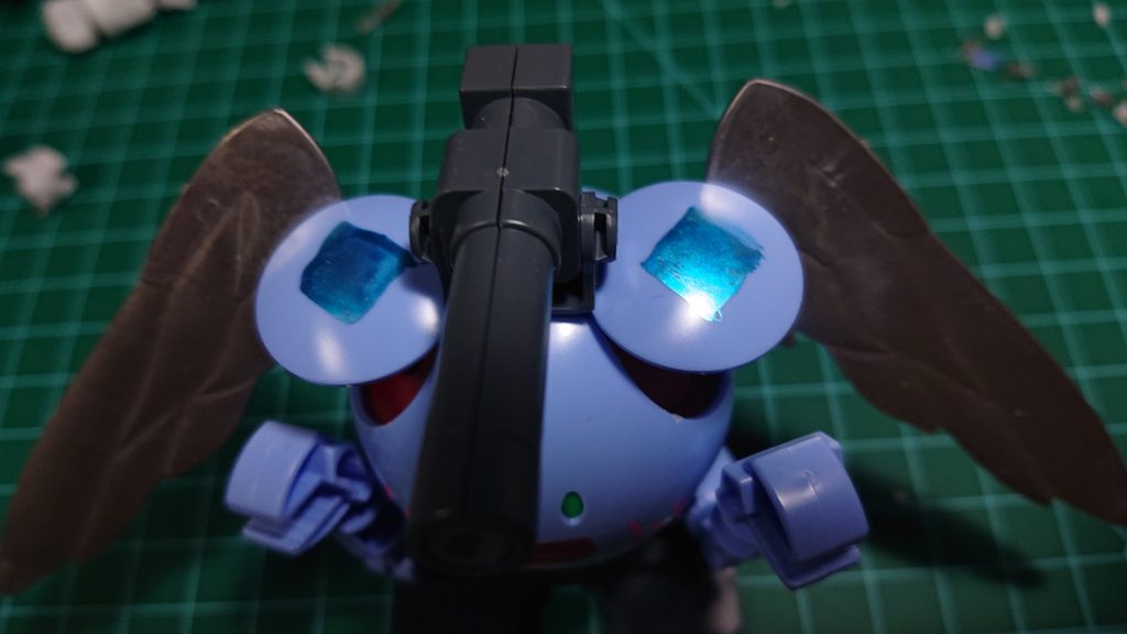 これはなんでしょと聞いたらダブルオーダイバーの肩だそう

ほう！GNドライブ搭載か！
このボールできる(￣ー+￣)