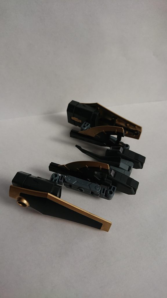 見ての通りノーザンポッドにアームを差してグフのシールドとミサイルを着けただけのもの。
でも自分としては最高に格好いいと思うのです。