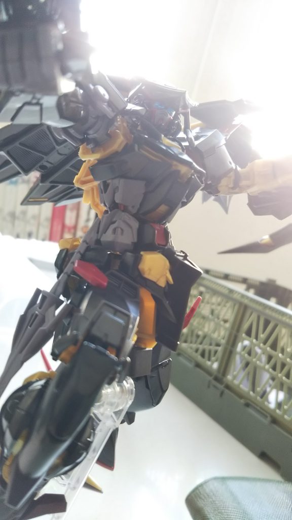 下からのアングル