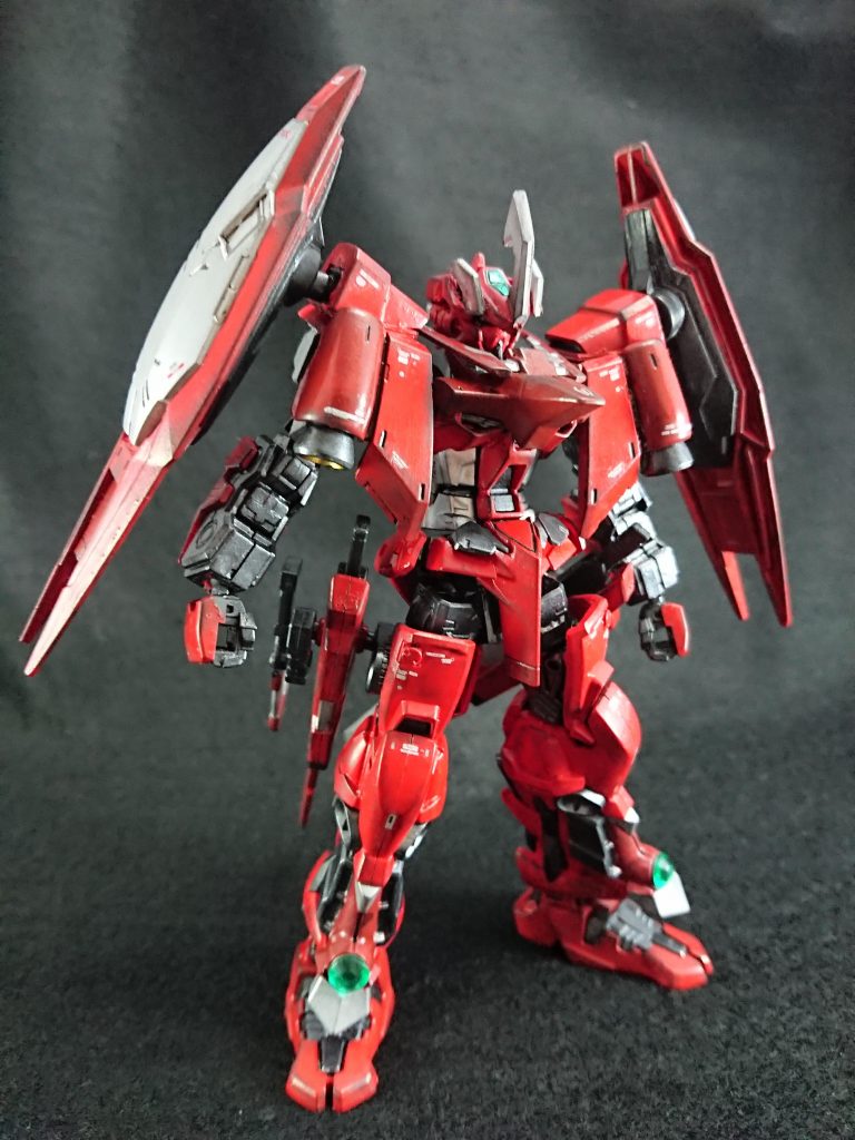 本体
脚は戦国アストレイから、角はジュリアの手を加工