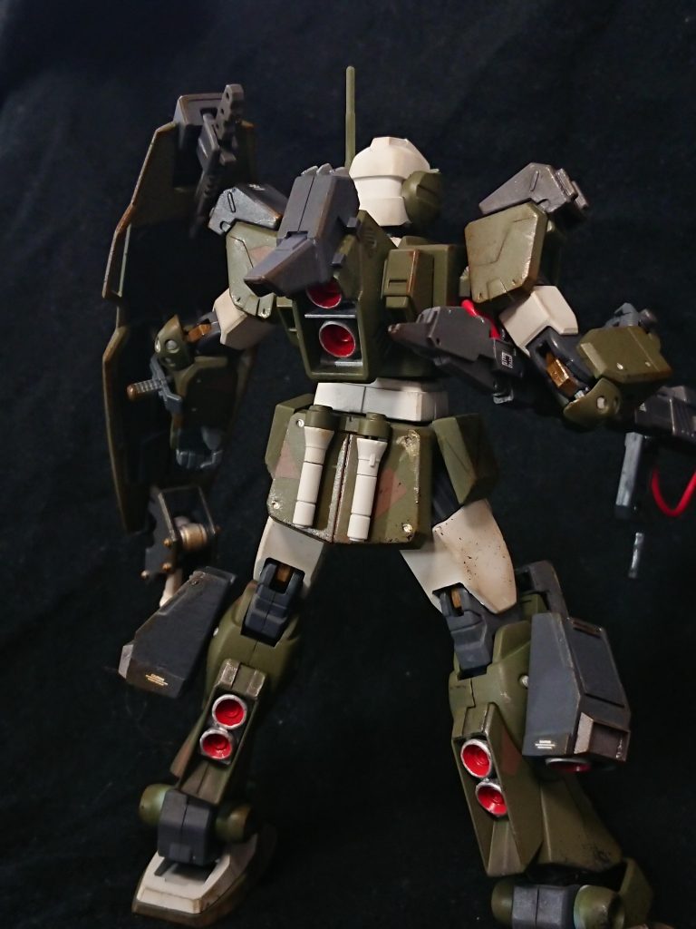 バックショット
バックパックには放熱用スタビライザー追加。