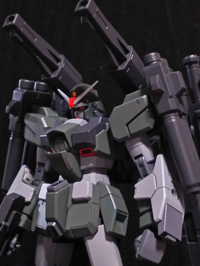 メインの色をグレーバイオレットにして、設定色よりくすんだ感じで仕上げています。