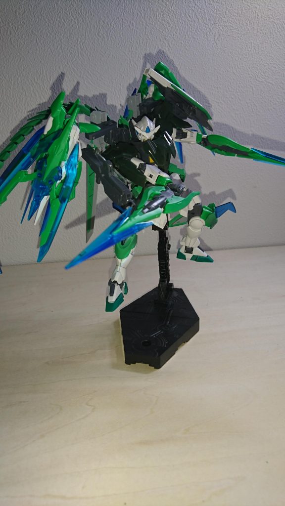 GNソード×2:この武器はシアクアンタのものをそのまま流用、普段は腰に装着されている、GN粒子を多く使うため、威力は高いが使用機会はあまりない