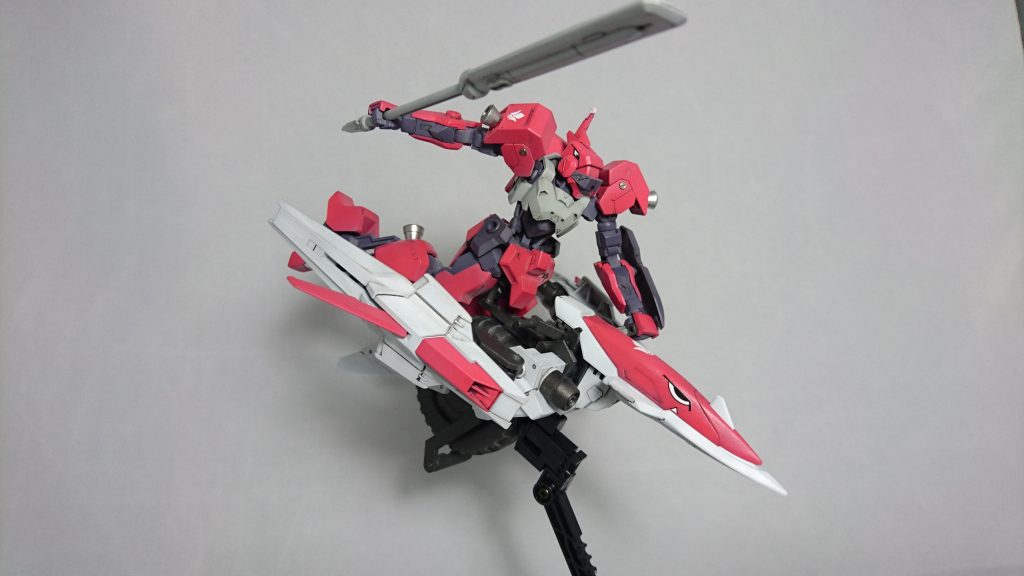 コイツのために用意してと言っても過言ではない流星号仕様のメテオホッパー。思った以上に様になってるので当時は驚きました。