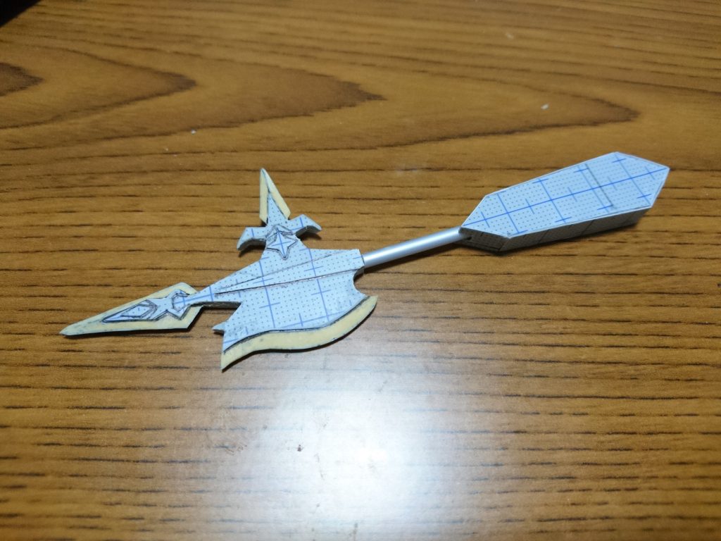 製作途中の写真を何枚か。
重甲騎士については、SDガンダムデザインワークス記載の三面図がかなり参考になりました。