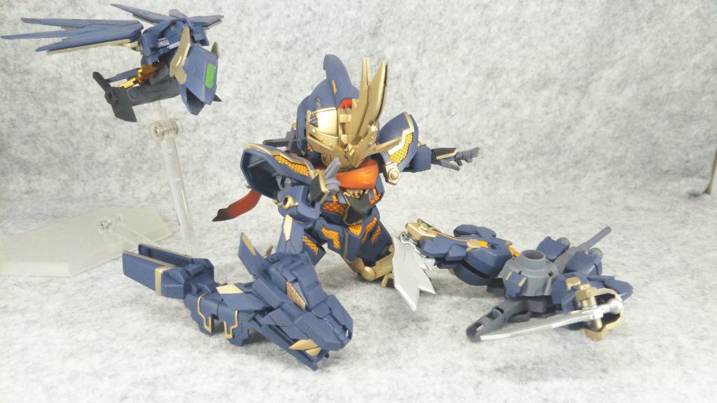 サポートメカはカプセル忍法的な感じで召喚出来る設定
口寄せの術をイメージしてます