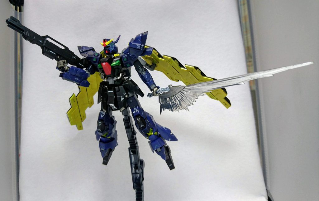 ムーンガンダム–6枚目/制作者：素振りをする素振り