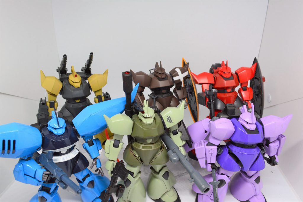 ゲルググベースの機体6体並べて