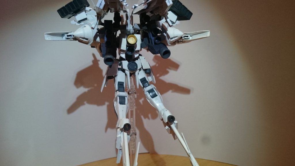 OB(オーバブースト)形態になり
敵陣まで一点突破することが
可能
なお使える回数は距離にもよるが2回が限界