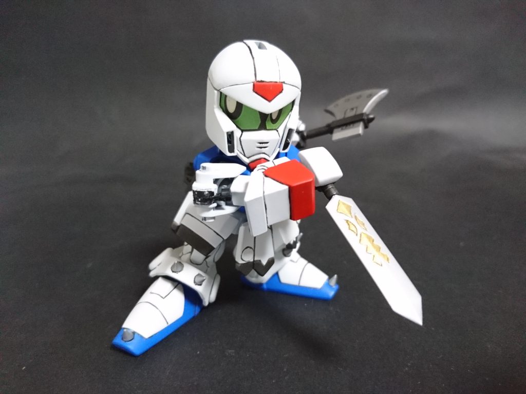 軽装形態。
銀の斧は背面に懸架可能です。
盾の短剣は手持ち武装に変更しました。