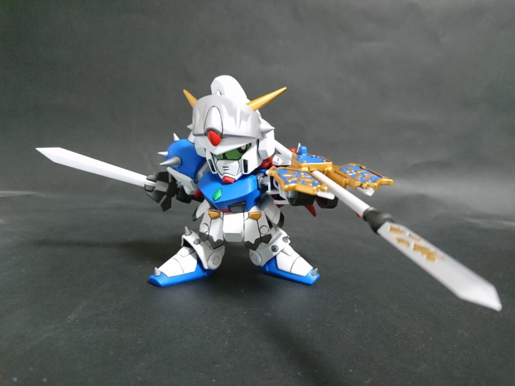 また、槍と盾を組み合わせることでパイルバンカー状の武装になります。