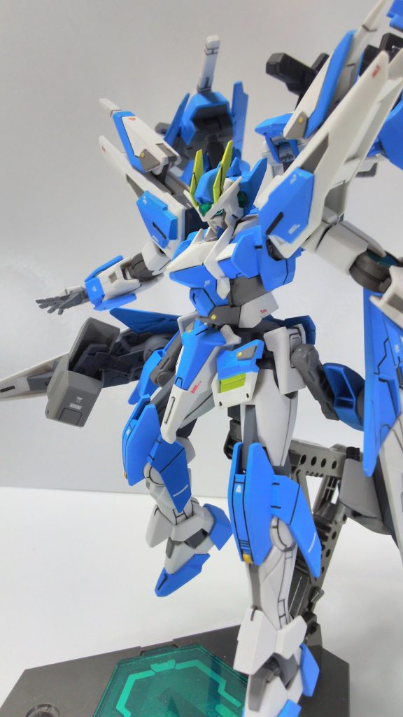 GNピストルのホルスター。
腰部バインダーに収納されており、使用時はバインダーを可動させてピストルを取り出す。