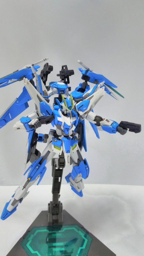 GNピストル
主に近距離射撃や迎撃に使用される。