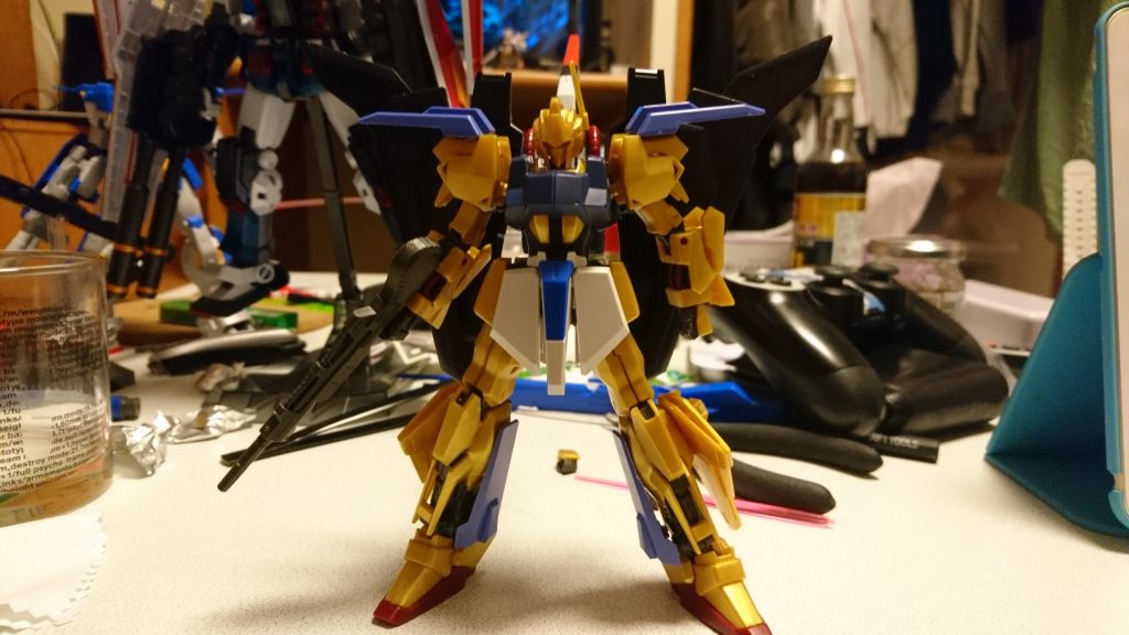 この時点で形は完成。ここからアームガードを作って塗装して完成!