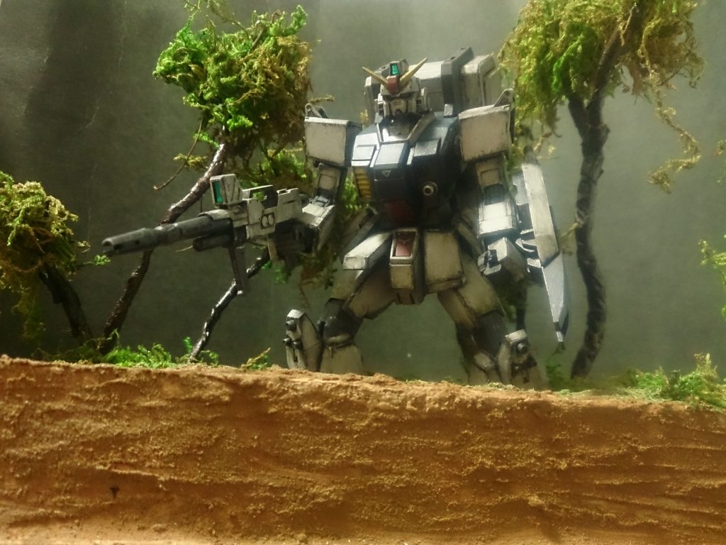 HG陸戦型ガンダム–5枚目/制作者：@yakuto0707