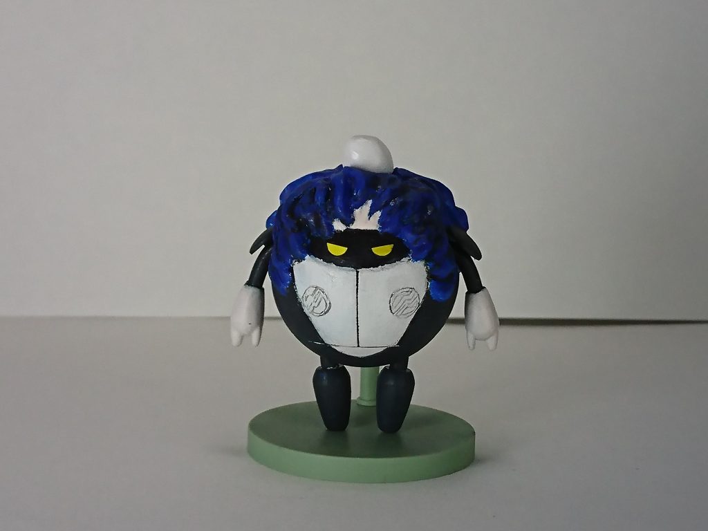 プチ御大将
目付きは恐い感じに。服の模様はニードルで掘りました。髪は練りパテ。画像はありませんが、白ちょんまげは取り外し可能。