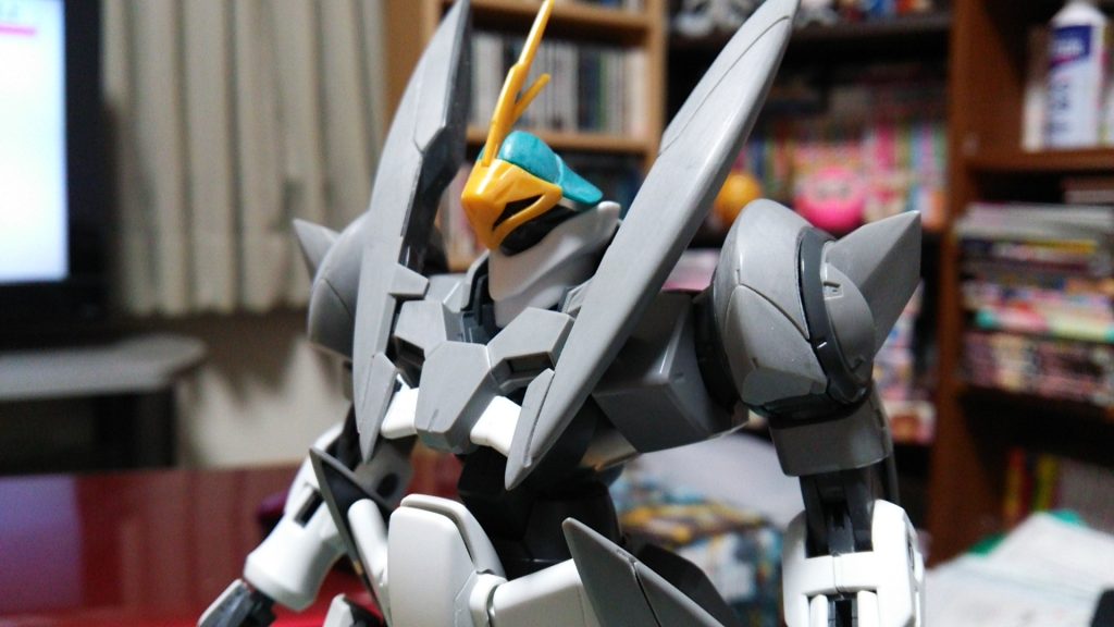 この辺から試行錯誤が始まりました。首はエヴァンゲリオン量産型のボディから持って来ました。