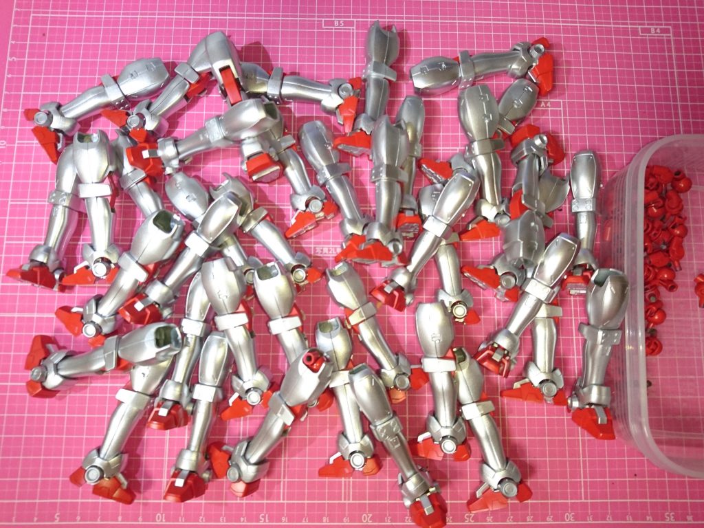 リーオーが20機あらわれた！–2枚目/制作者：滝 由佳理