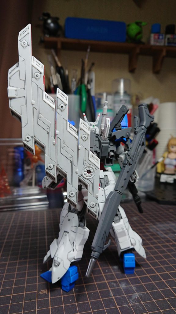 俺のムーンガンダム–3枚目/制作者：P3