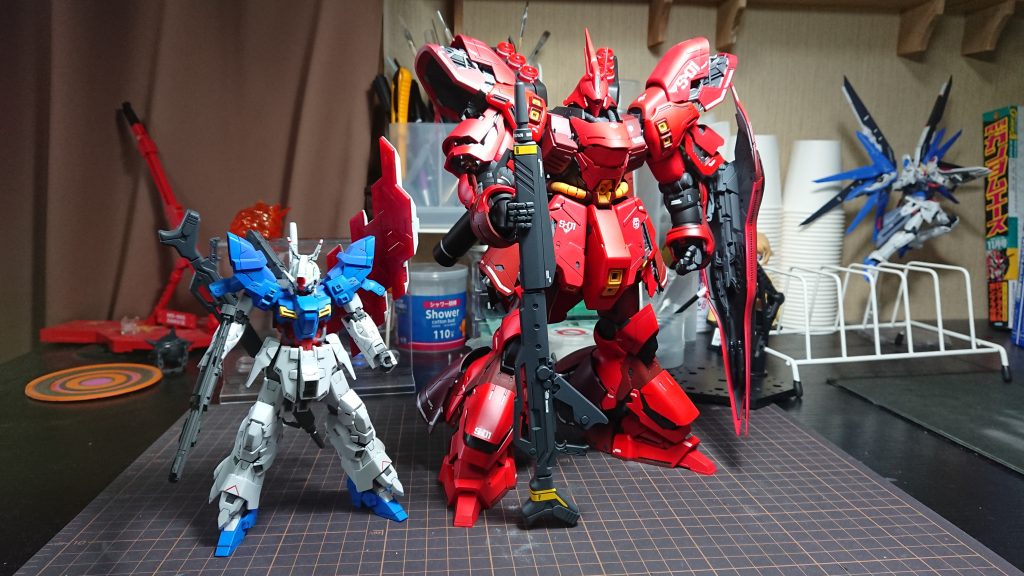 MGのサザビーと並べるとこんな感じですw