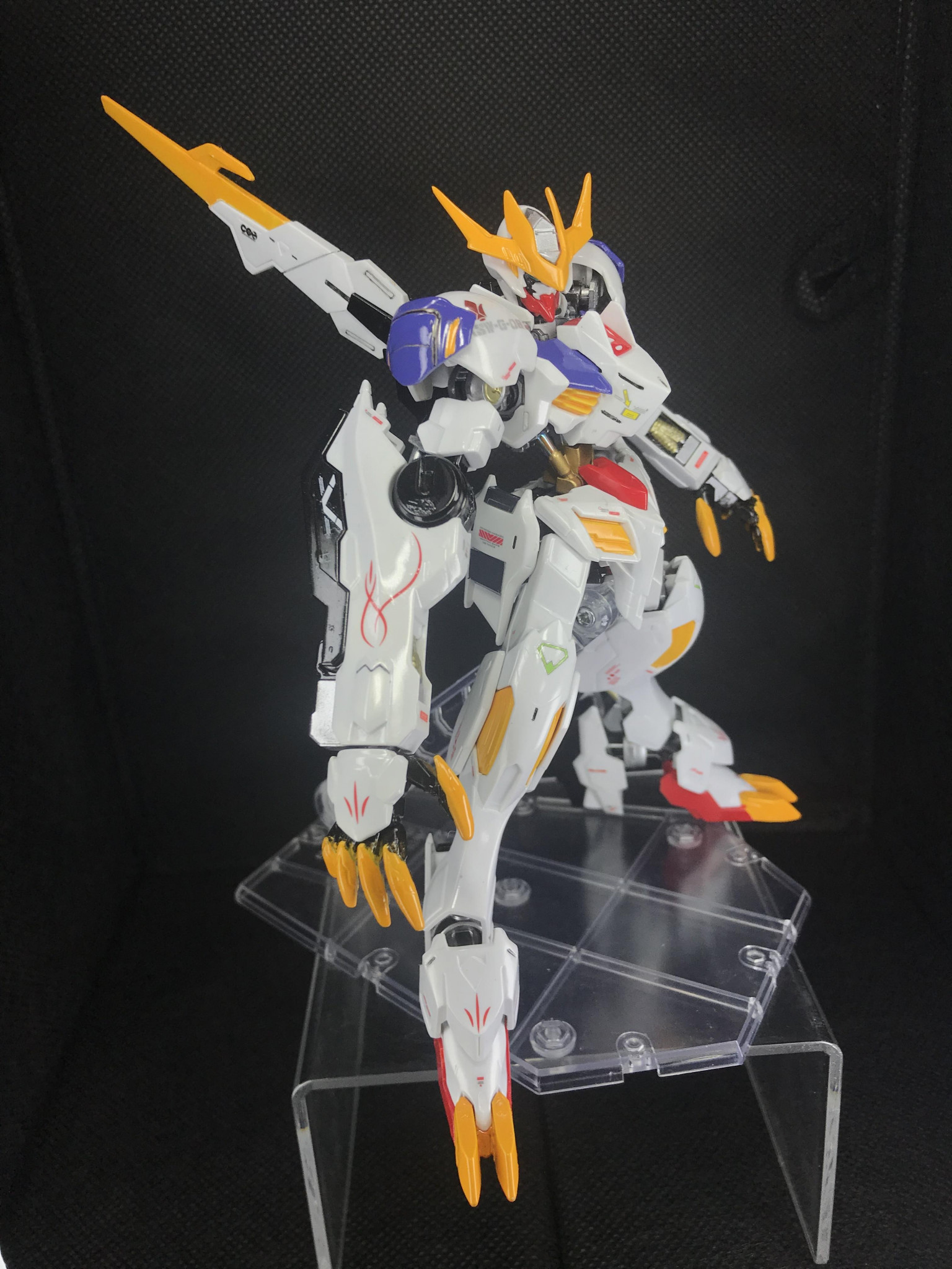 Hg ガンダムバルバトスルプスレクス パール塗装仕上げ 輝く狼の王 モルガナさんのガンプラ作品 Gunsta ガンスタ