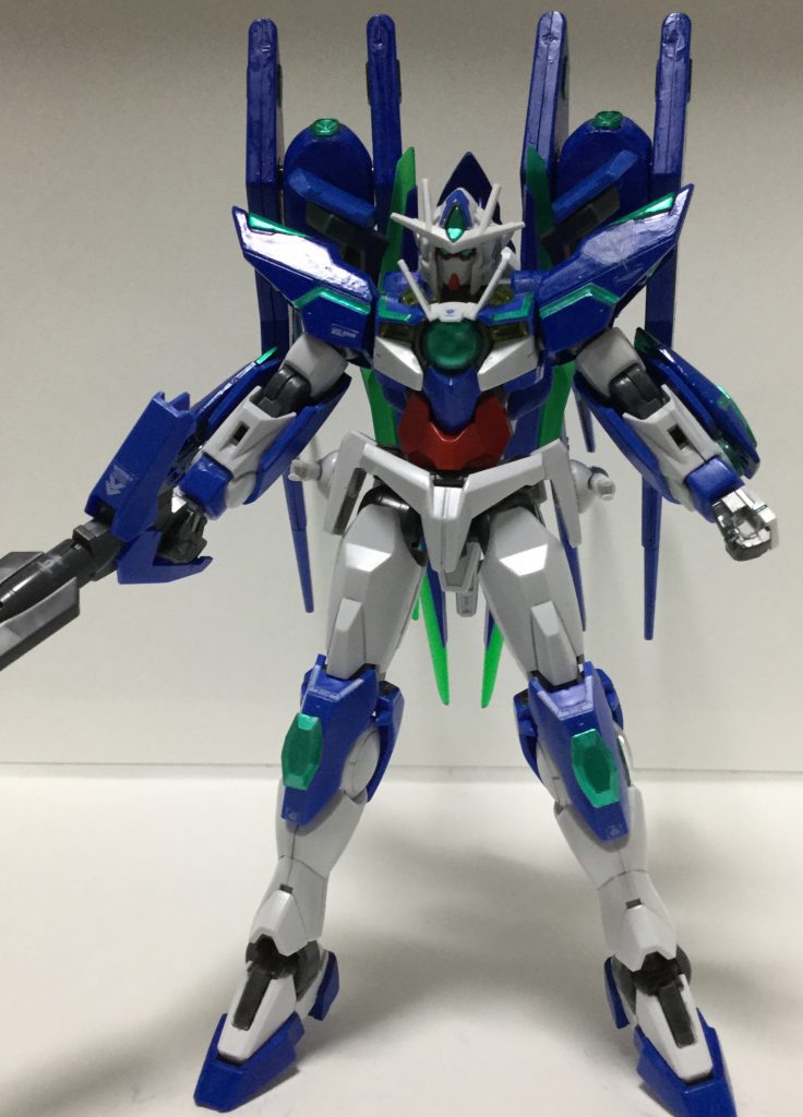 最初に通常時のショット。
背中が重いので、壁に寄りかからせるか、スタンドを使わないと立てないのが難点です(^◇^;)