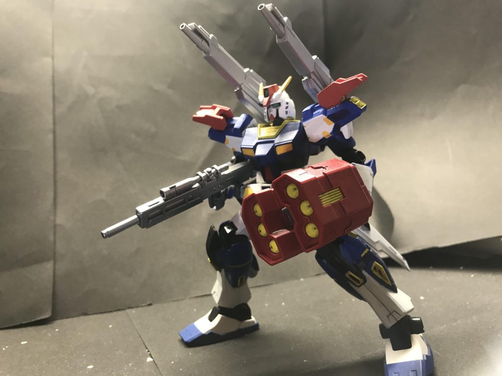 A-フェーズ。武装超過にも思える火力重視の機体群を参考に開発された。ハンドミサイルの中心には短銃身のビームライフルを備える。
ーーーBCパワードアームズパワーダーとBPMSランチャー01を使用しています。