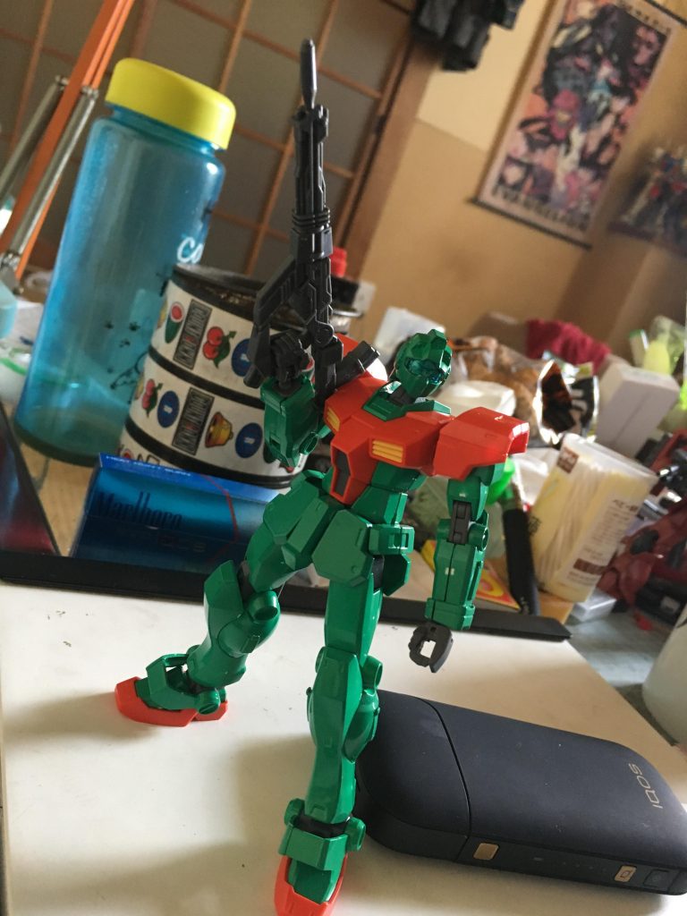 彩色プラン思考中とポージングでディテールアッププラン思考中