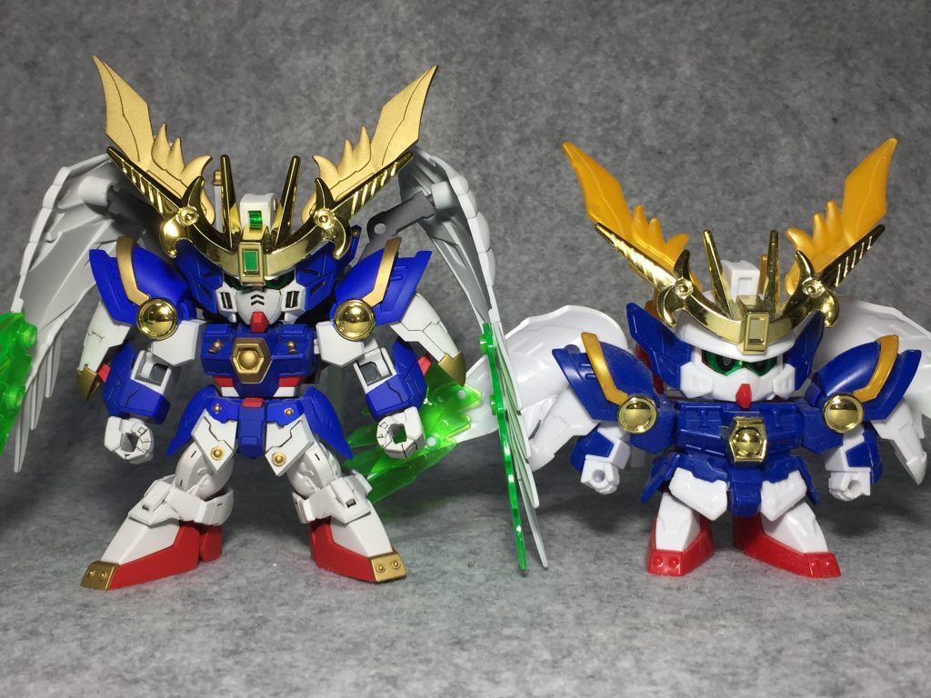 元キットとの比較。
兜飾り、肩、つま先、
刀の鞘は元キットから。
その他のパーツはEXSDから
流用しています。
兜飾りは同じパーツなのに
印象がガラリと変わったと思います。