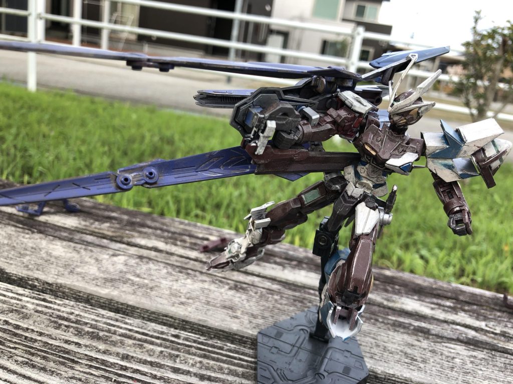 GUNDAM ThIAA–4枚目/制作者：@CoffeeBreaker2