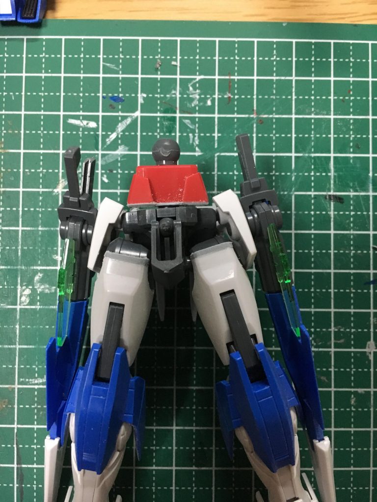 太ももが短く感じたので延長。胴も少しだけ延長しています。