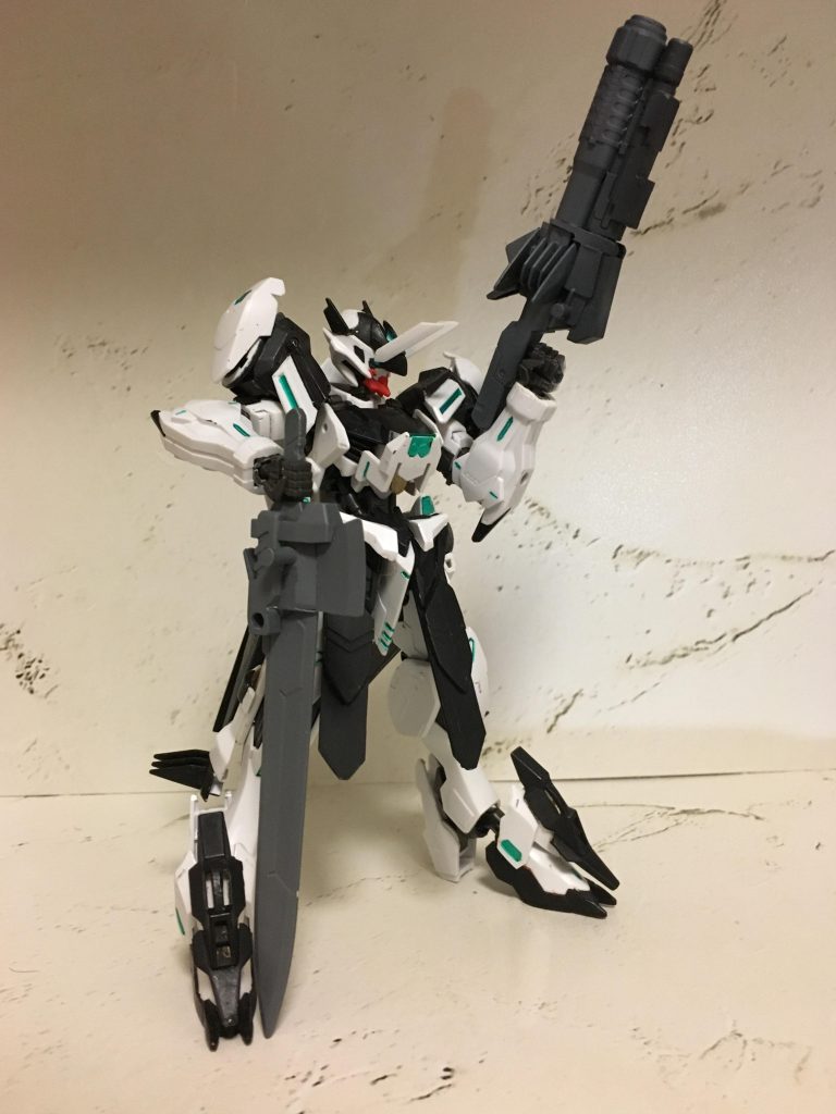 『フルオートヘビーショットガン』
歪な放熱機構が目を引く重ショットガン。
本機のリロードが不要といった点の為に放熱が追いつかなくなった為にこうなった。