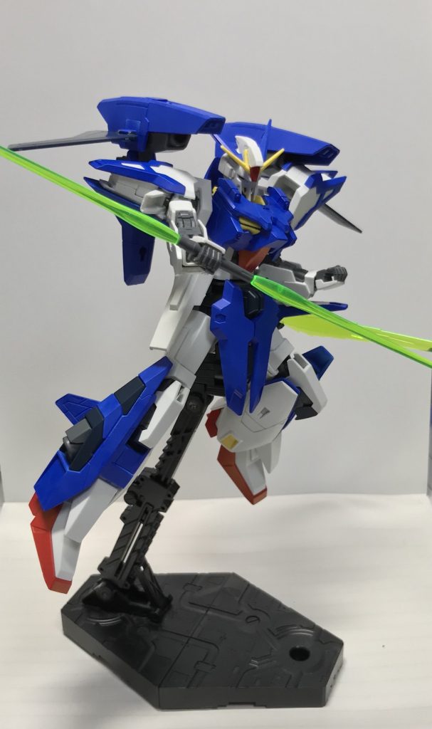 「ハルバードで押し通る!」
ジャスティスのハルバード風に。
パーツ自体は元キットのZのライフルの先端をそのまま流用。