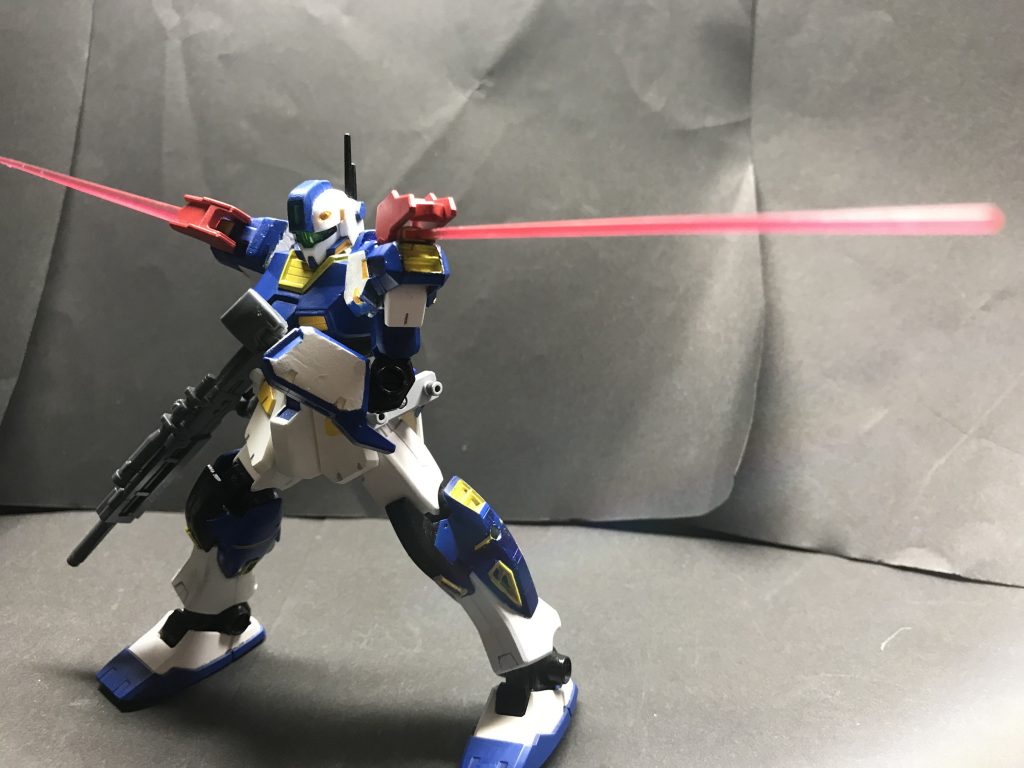 リミッター解除!肩部ギミック。中にAGE-1のサーベル基部を仕込んでいます。ケストレルを意識しています。