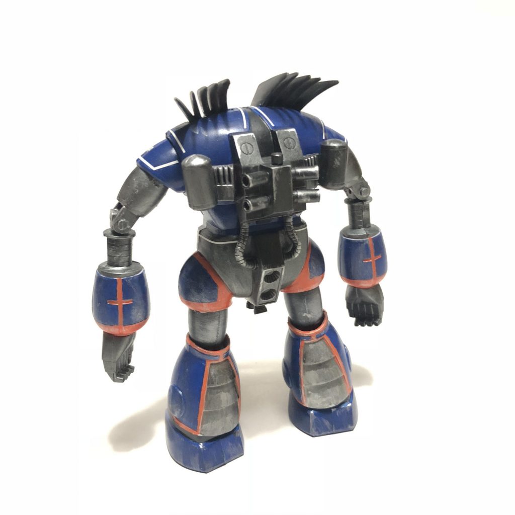 うしろ
 
ごちゃごちゃしたバックパックが素敵。