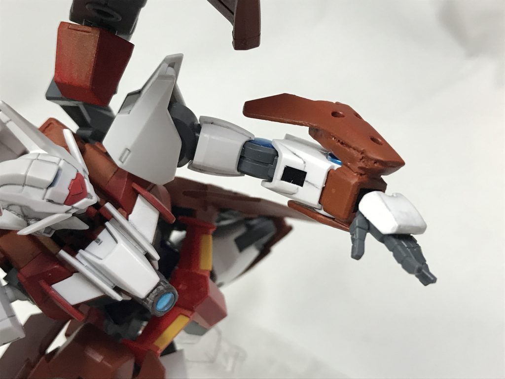 隙間を埋めるためのパテの使い方がまだまだ下手な部分が多々ありますね。